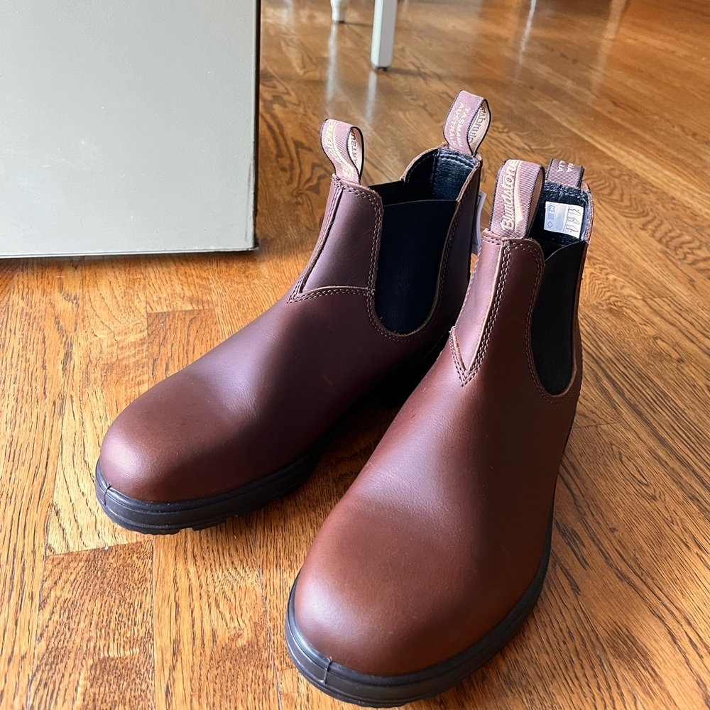 Bland new for men Blundstone .USA size:11.5  Australia size:10.5